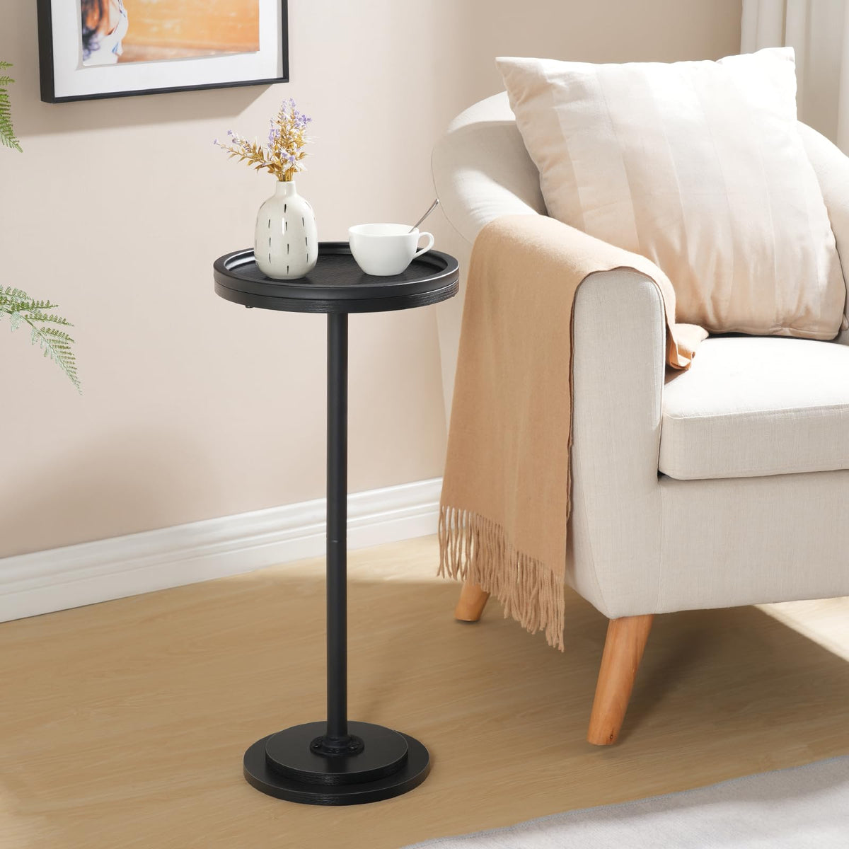 HOOBRO Small Round Side Table, Drink Table, Coffee Martini Table with Pedestal Accent for Small Spaces in Living Room, Bedroom, Sofa Couch, Rustic Brown BF168BZ01