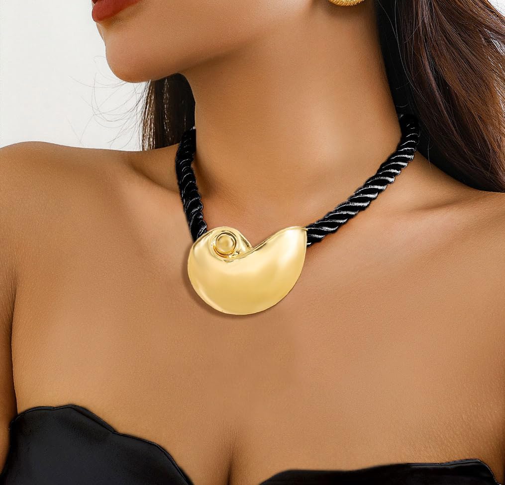 Halloween Gold Conch Necklace Jewelry Accessory for Women