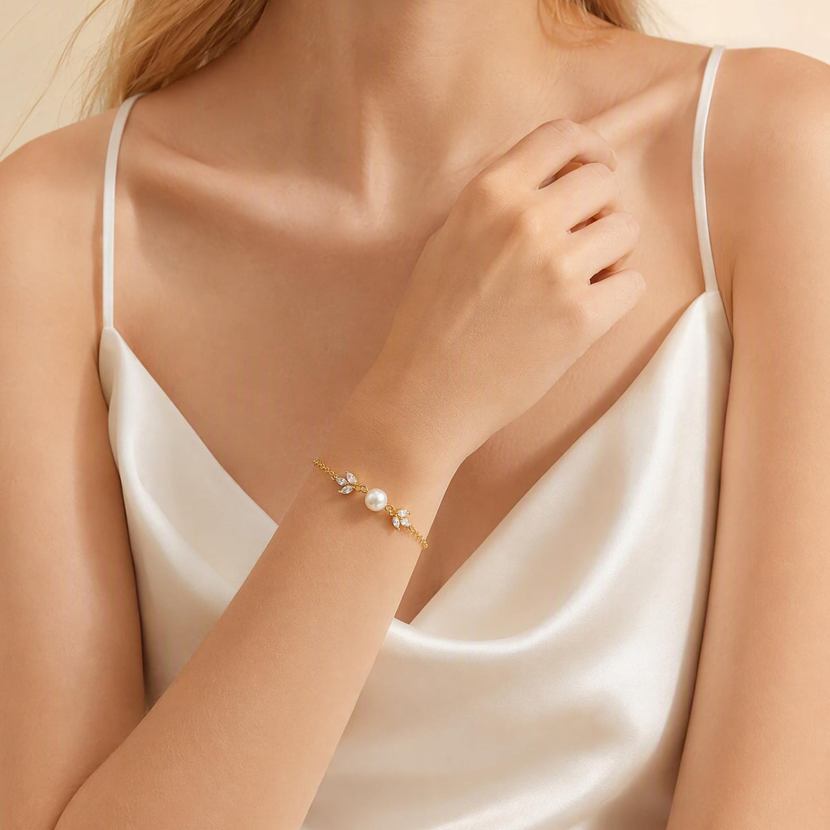 Pearl Bracelets for Women and Girls, Dainty Bracelet Wedding Pearl Jewelry