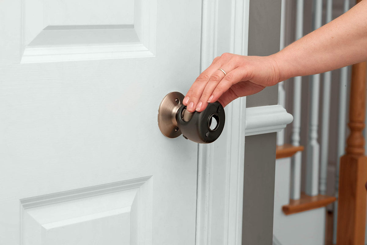 Safety 1st Parent Grip Door Knob Covers, White, One Size,4 Count (Pack of 1) (HS3260600), Packaging may vary