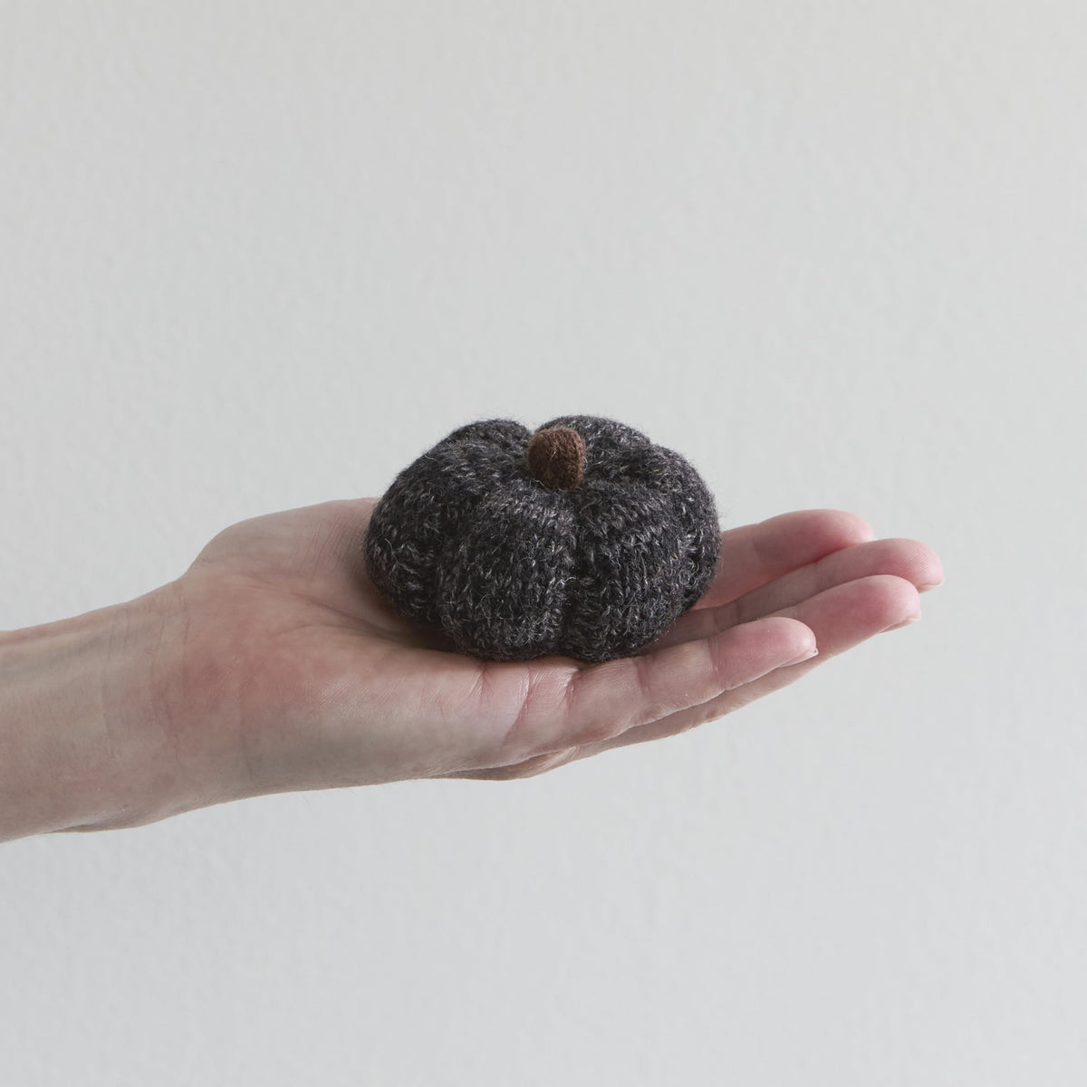 Mini Knit Pumpkins Set of 5, Fall Décor (Autumn Set)