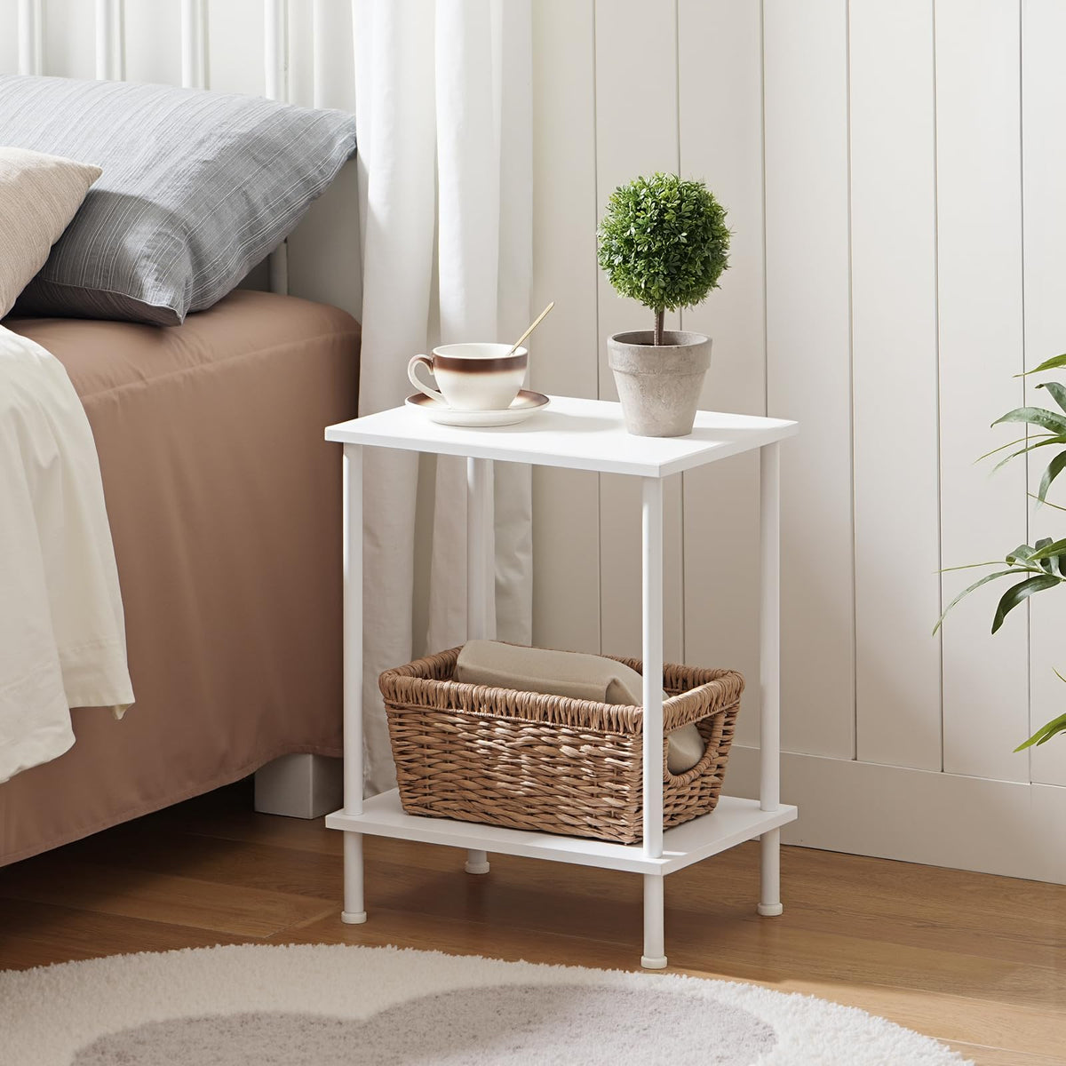 HOOBRO End Table, Small Side Table, Nightstand with 2-Layer Storage Shelves, Sofa Table for Small Spaces, Living Room, Bedroom, Stable Frame, Easy Assembly, Rustic Brown BF09BZ01