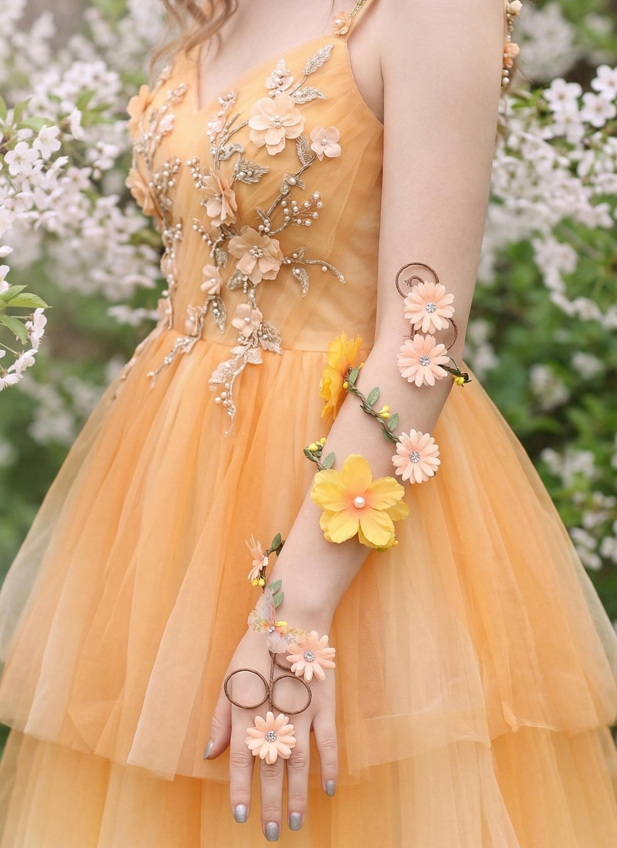FRESHME Renaissance Fairy Floral Arm Wrap - 1 PC Elf Bracelet Mother Nature Costume Poison Ivy Costume Renfaire Accessories