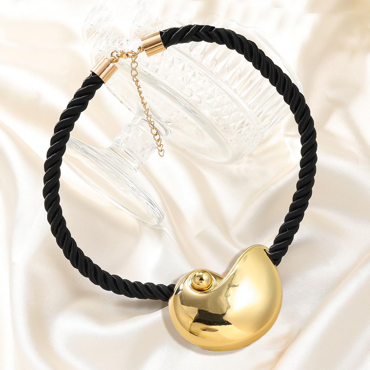Halloween Gold Conch Necklace Jewelry Accessory for Women