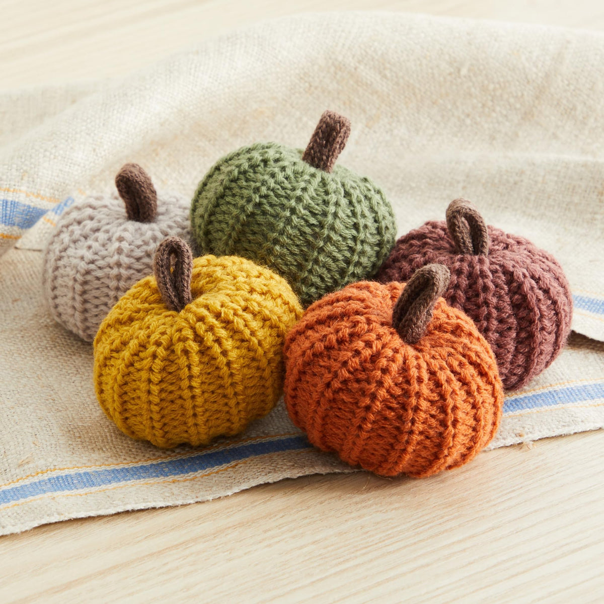 Mini Knit Pumpkins Set of 5, Fall Décor (Autumn Set)