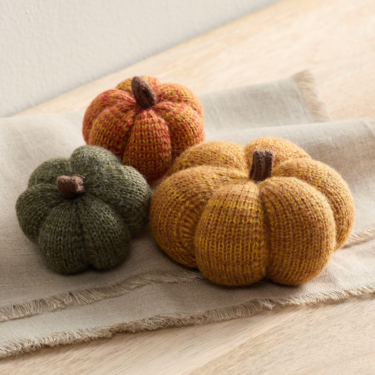 Mini Knit Pumpkins Set of 5, Fall Décor (Autumn Set)