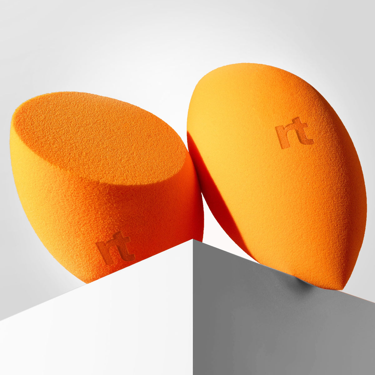 Real Techniques Mini Miracle Complexion Sponge for Makeup, 4 Count