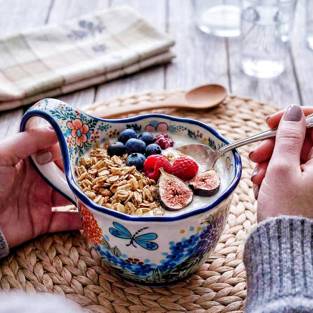 ALMA Handpainted Soup Bowl with Large Loop Handle,Easier Secure Grip