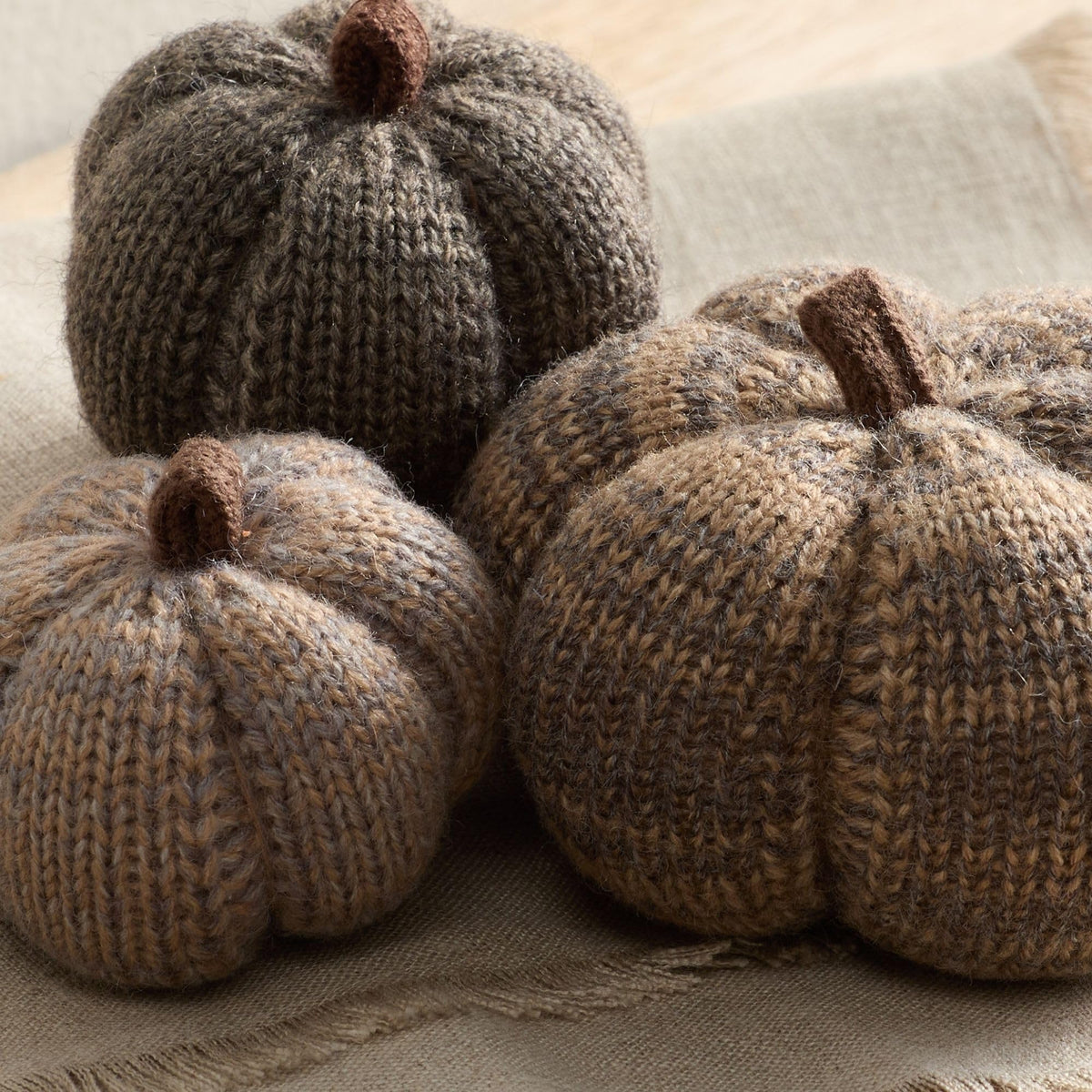 Mini Knit Pumpkins Set of 5, Fall Décor (Autumn Set)