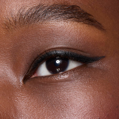 e.l.f. No Budge Retractable Eyeliner, Creamy, Ultra-Pigmented & Waterproof, Creates Bold & Defined Lines, Vegan & Cruelty-Free, Navy