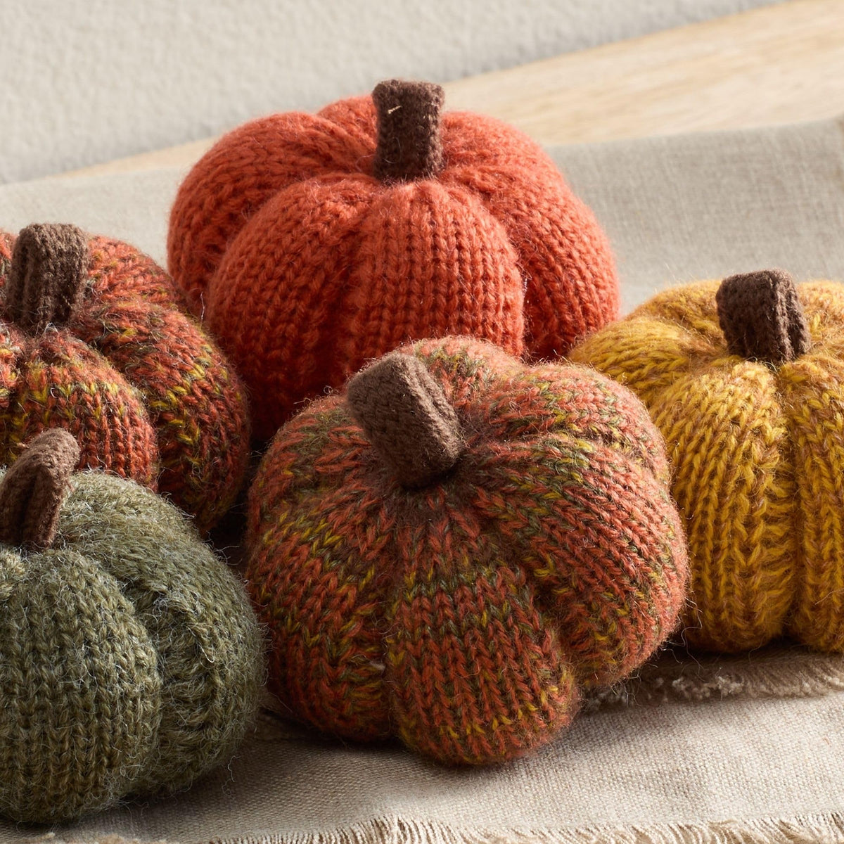 Mini Knit Pumpkins Set of 5, Fall Décor (Autumn Set)